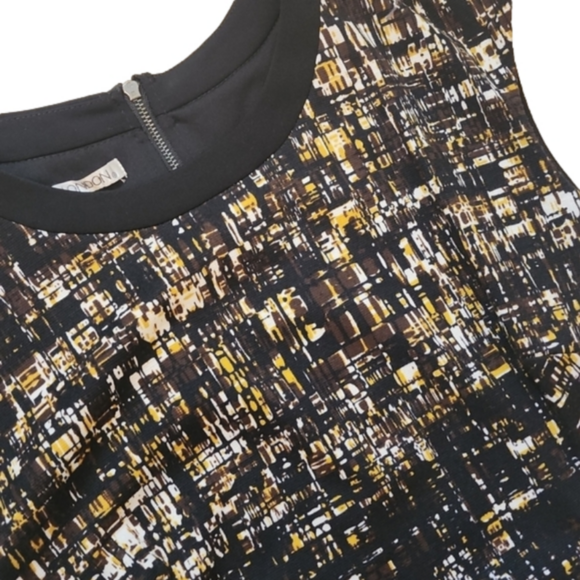 Maggy London Fitted Printed Geometric and Paisley Pattern Dress, Sz 8 - Picture 3 of 4